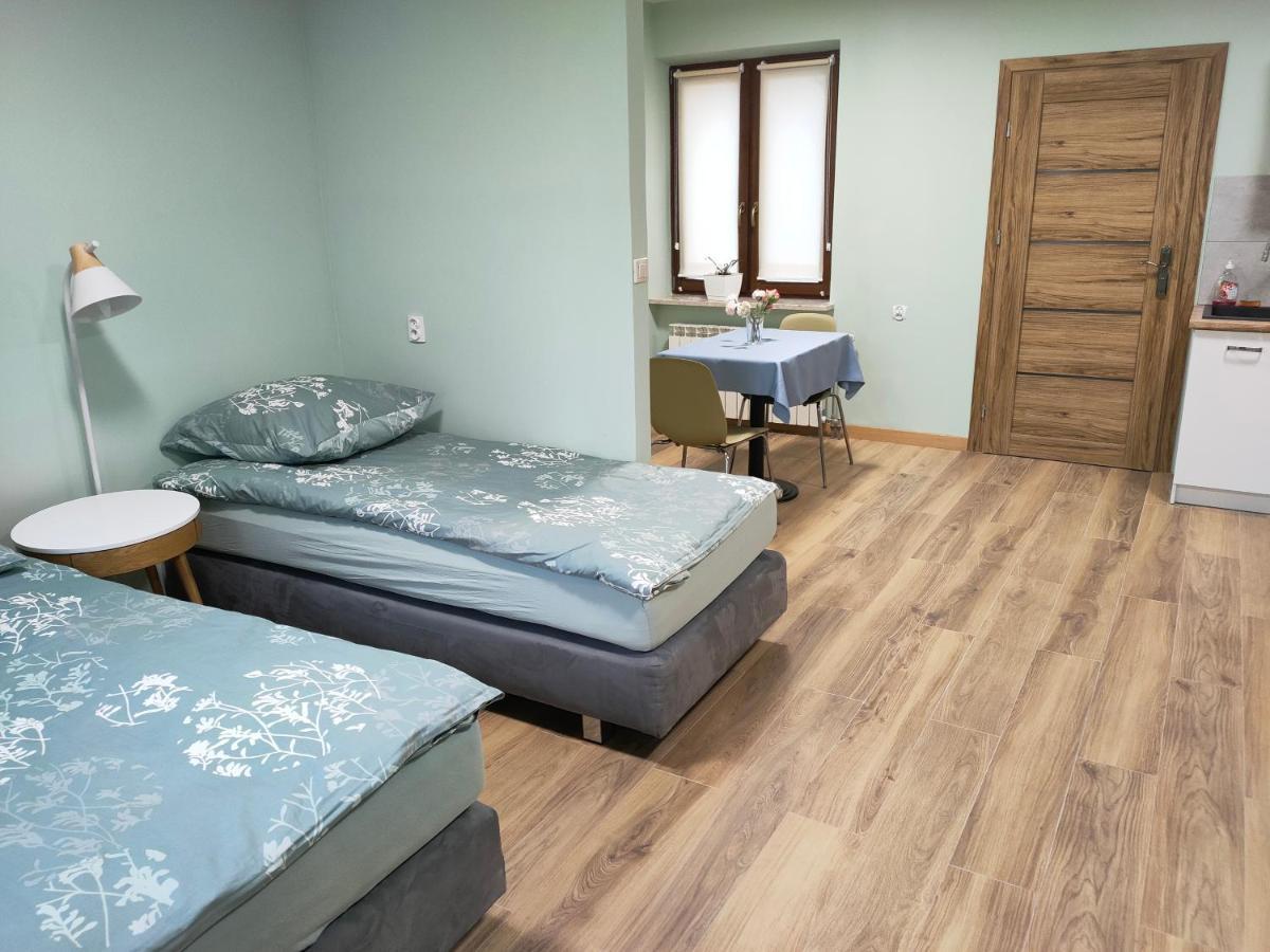 Albatros Room With Bathroom Варшава Екстериор снимка