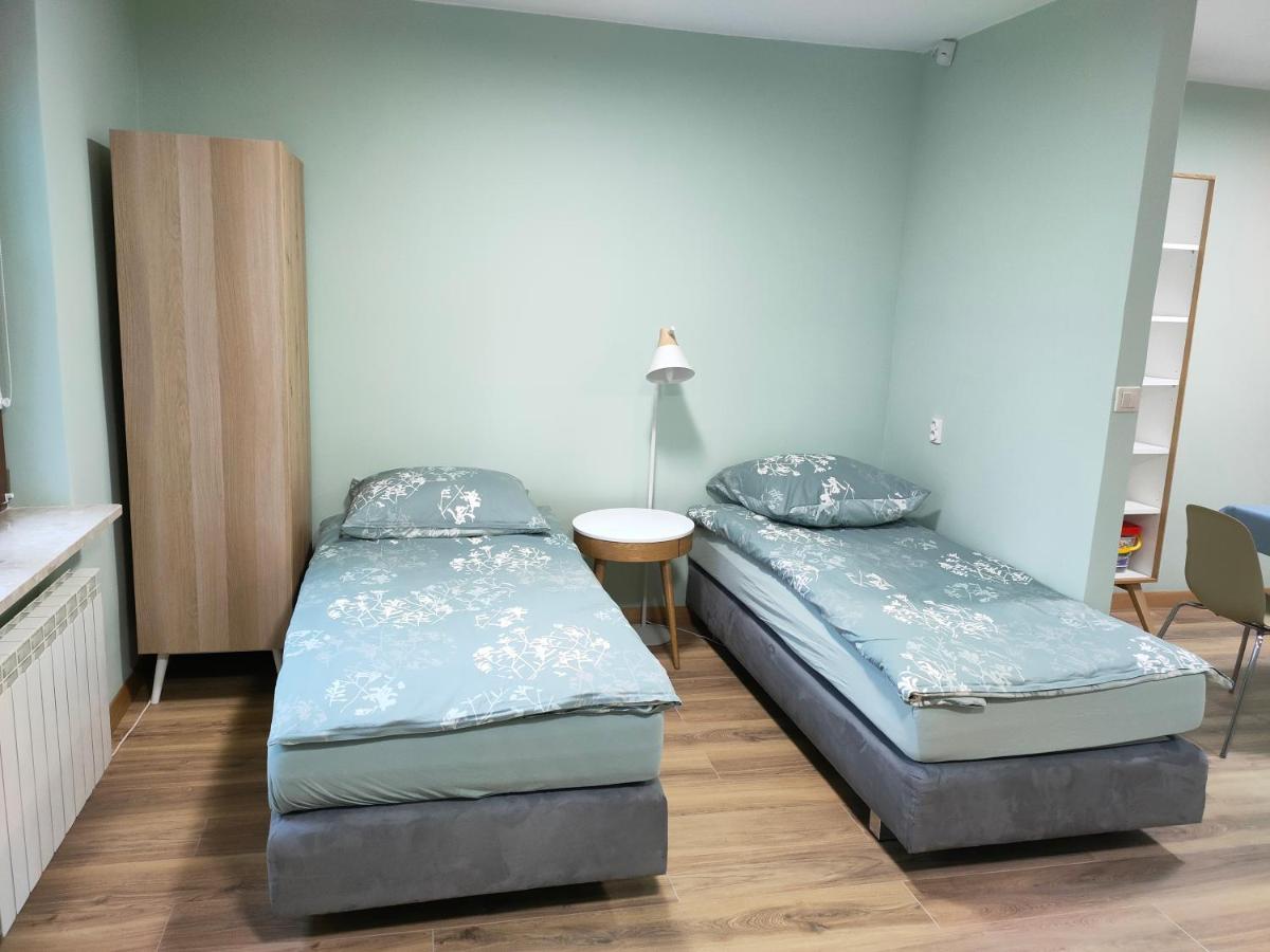 Albatros Room With Bathroom Варшава Екстериор снимка
